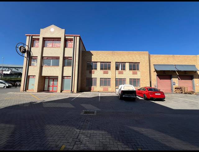 1,153M² WAREHOUSE TO LET IN STRIJDOMPARK